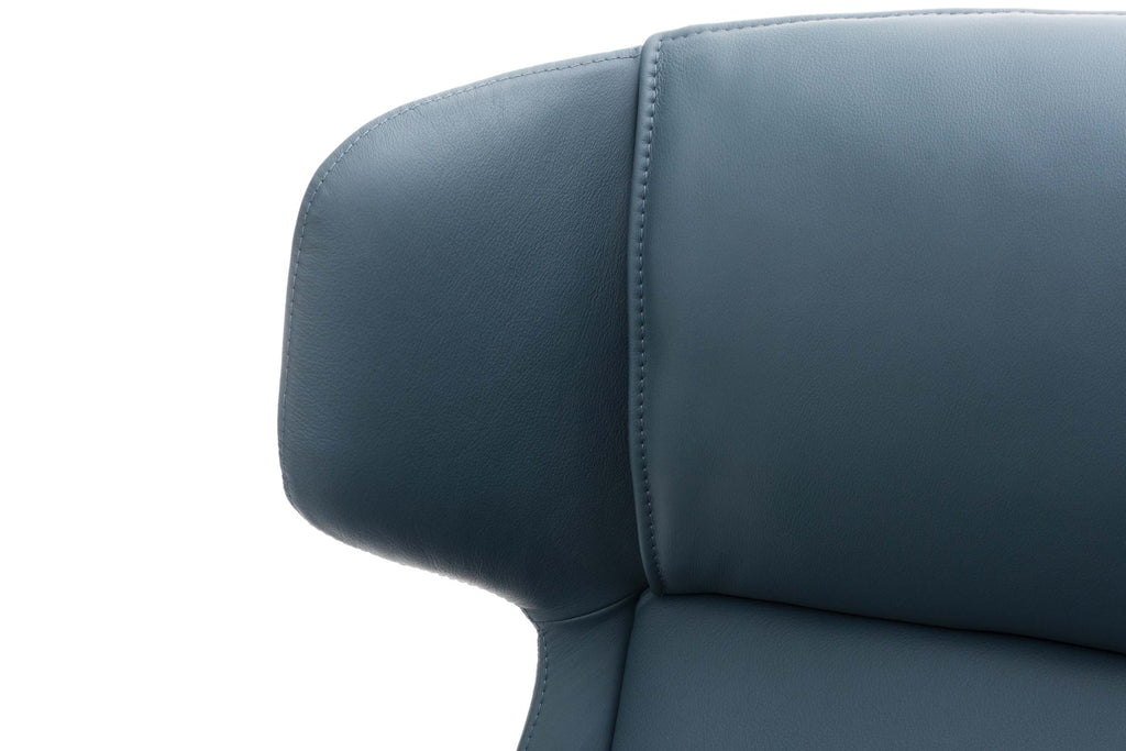 Detailaufnahme des AKARI Designer Sofas