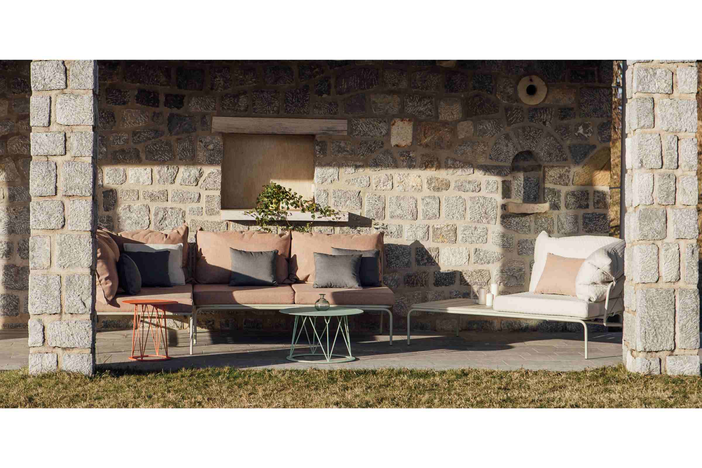 ATAMAN Designer Modulares Gartensofa-Eckelement mit Couchtisch (links/rechts), Seitenansicht