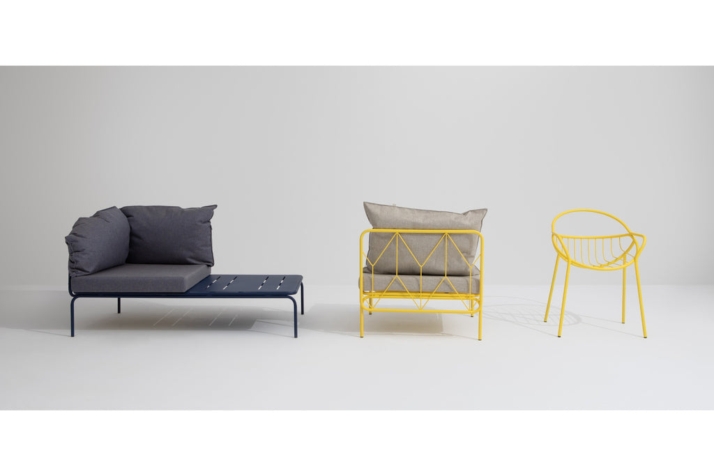 Modulares Gartensofa-Eckelement mit Couchtisch im Outdoor-Bereich, Kombination mit verschiedenen Farben