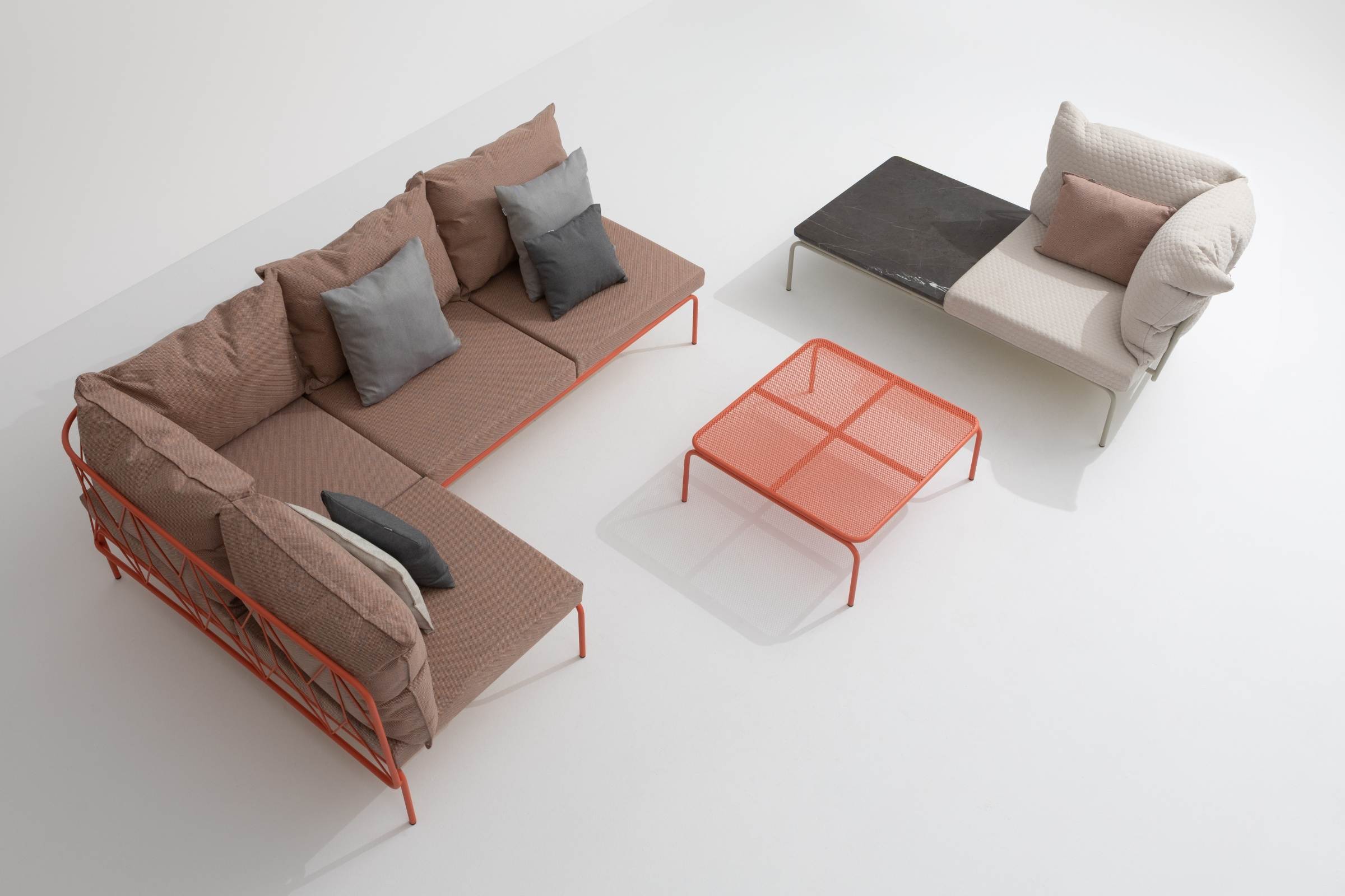 ATAMAN Designer Modulsofa-Eckelement als Teil einer Lounge-Kombination