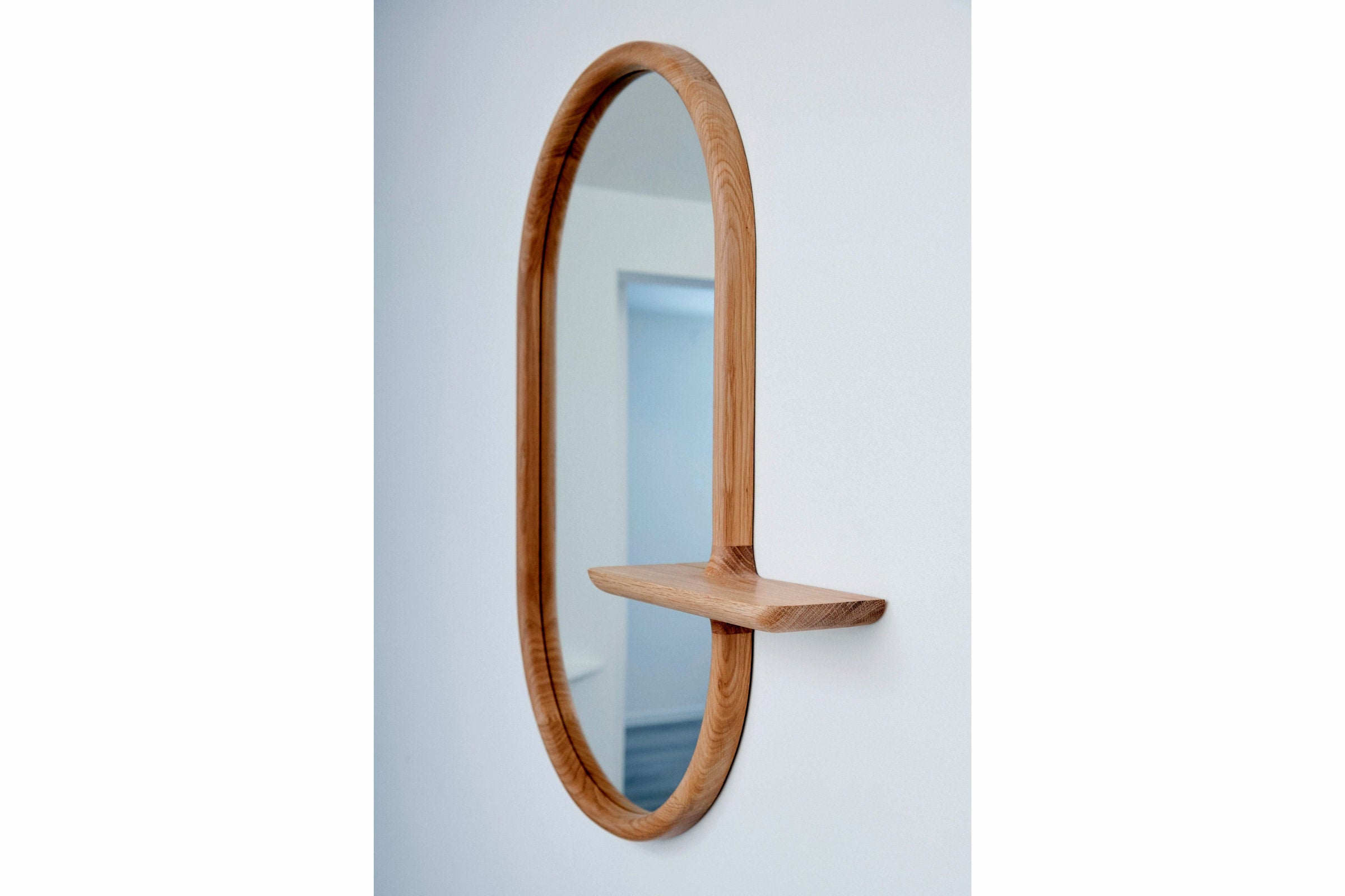 Designspiegel mit Holzablage seitlich – elosso