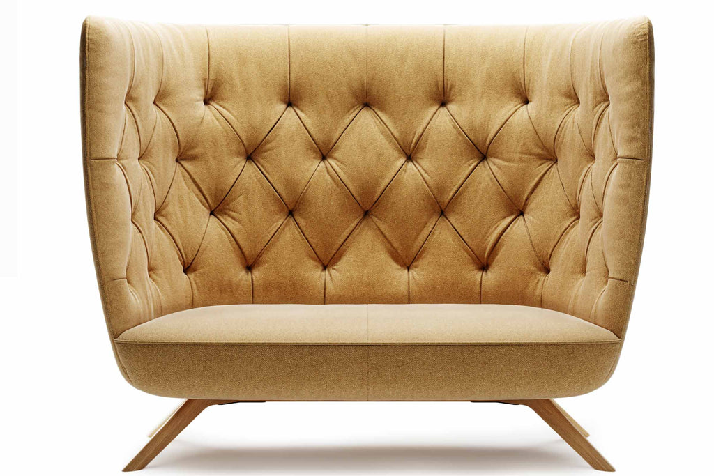Detailaufnahme der präzisen Naht am CLOE Designer Sofa