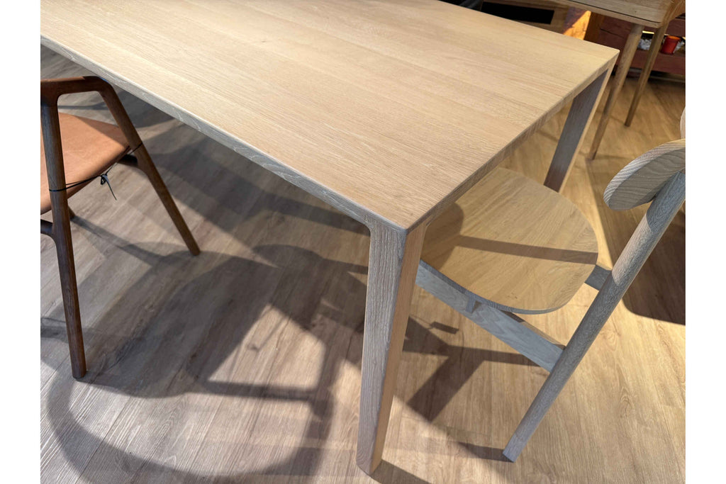 Detailansicht der Tischplatte