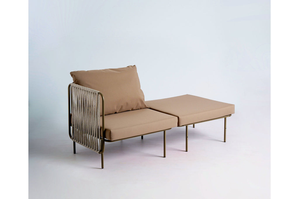 Gartensofa Detail Armlehne – modernes Outdoor Design