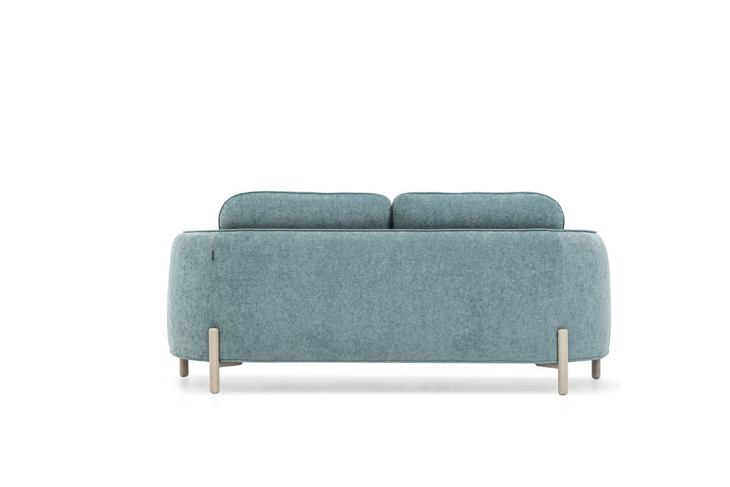 2-Sitzer Sofa von EXTRAFORM in Rückansicht mit Holzfüßen