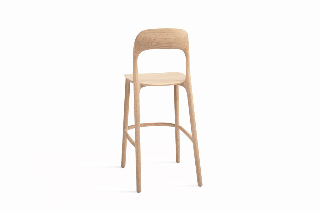 Barstuhl in light geölter Eiche mit Fußstütze aus Eiche - Rückansicht