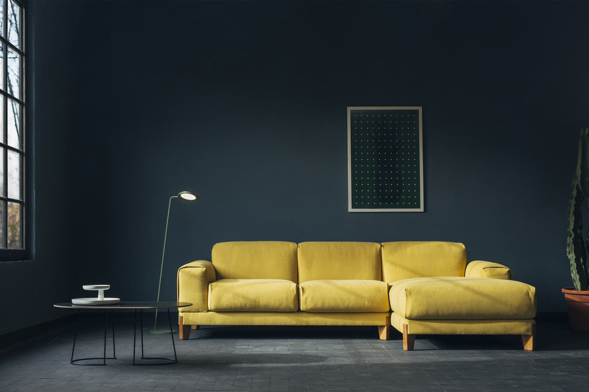 Designer Modular Sofa mit Chaiselongue in modernem Wohnraum