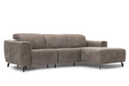 Mit Chaiselongue von EXTRAFORM in schräger Ansicht