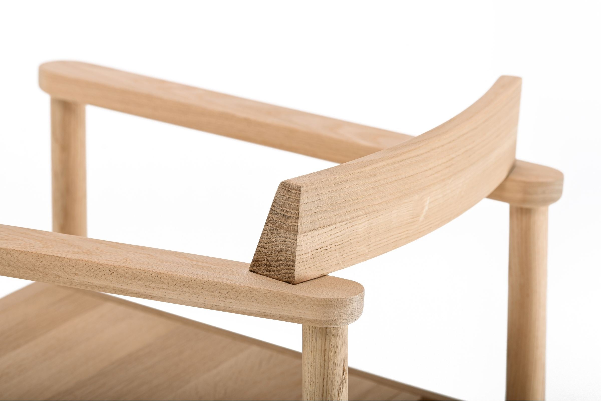 Detailansicht der Rückenlehne des Stuhls von WOAK