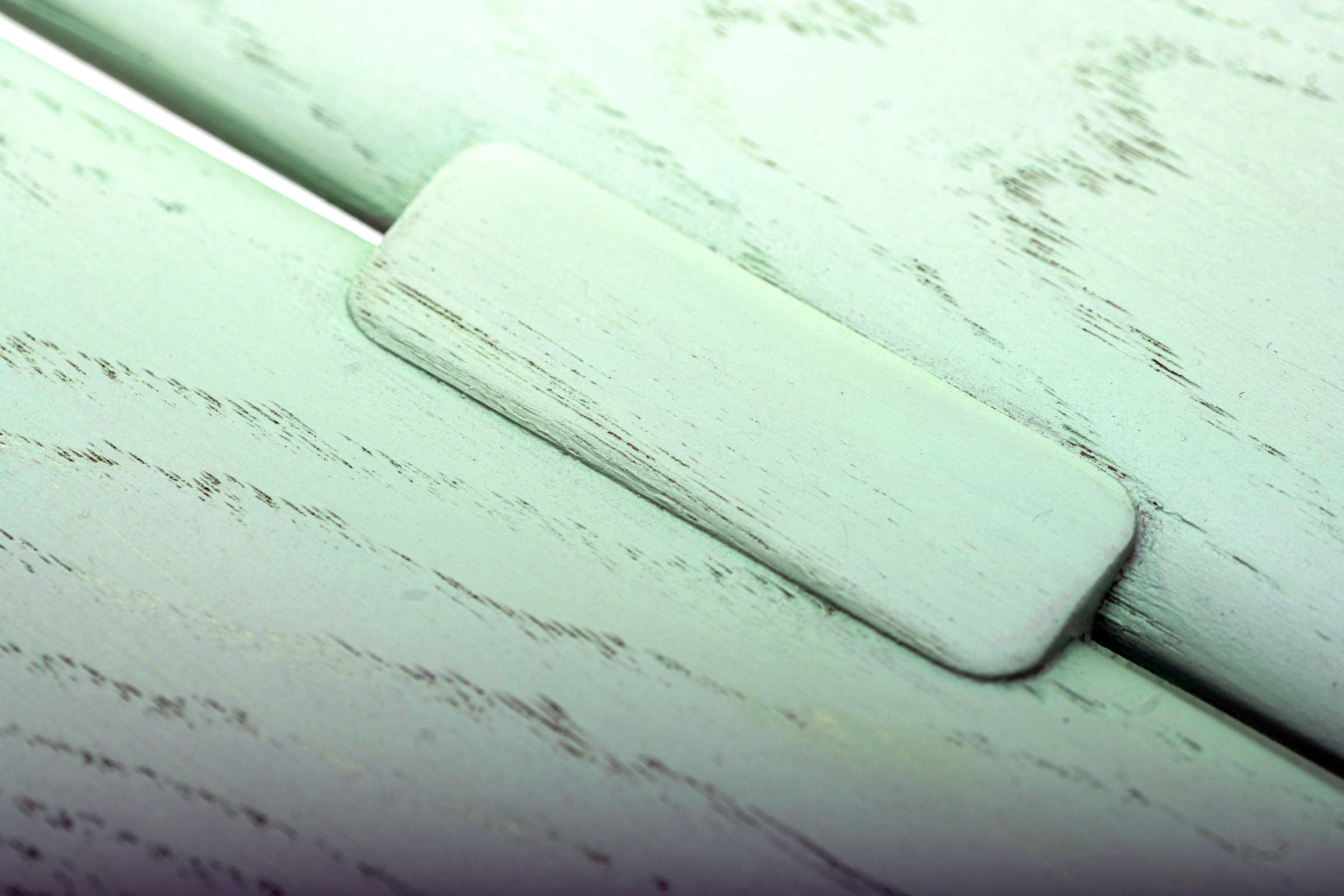 Design-Detail: Verbindungselement des Tisches