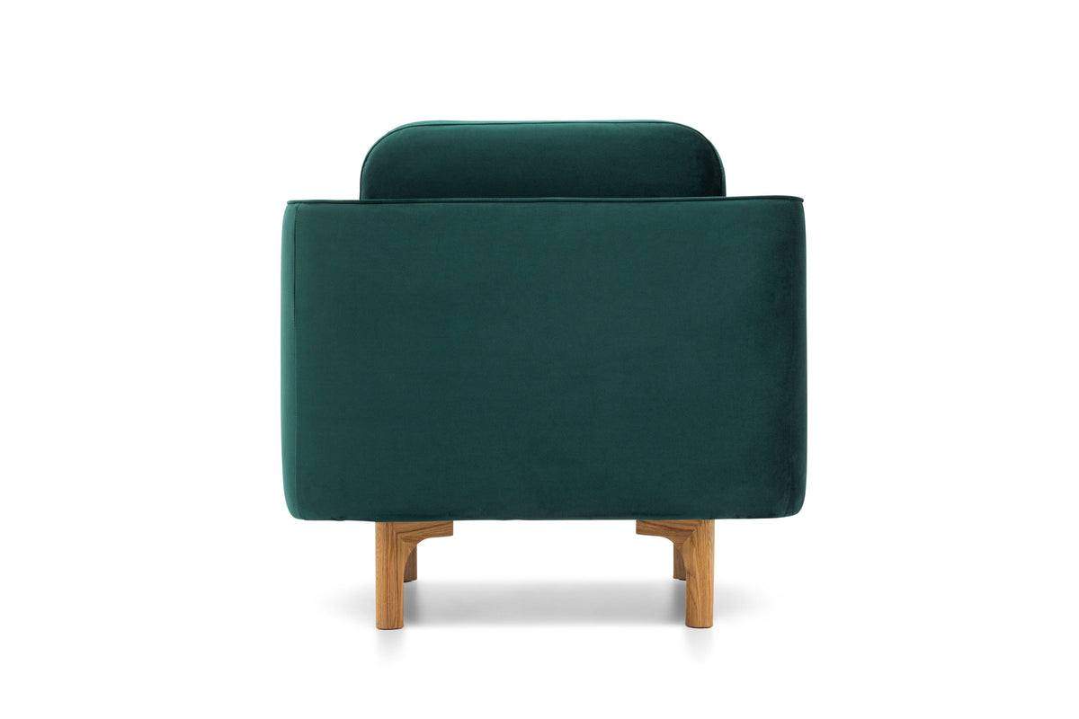 Designer Sessel von EXTRAFORM in Rückansicht mit Holzfüßen