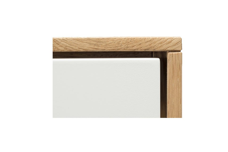 LOTTE Massivholz Wandkommode mit 3-Türen - SOLIDMADE | Design Furniture