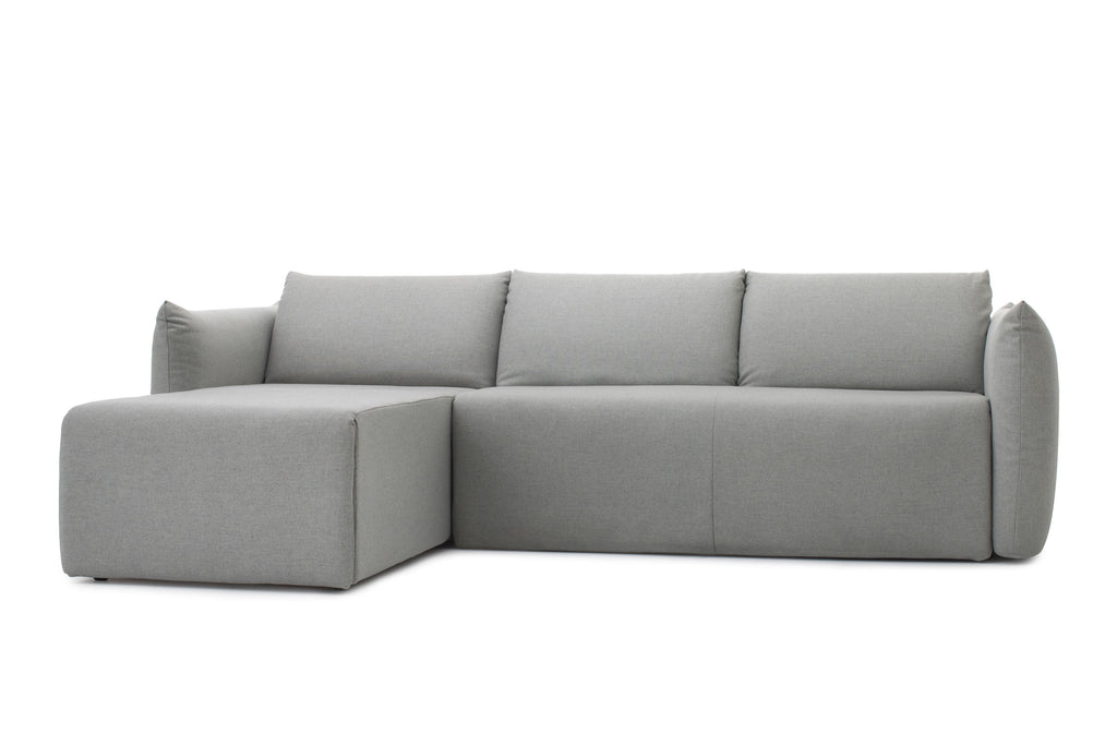 Mit Chaiselongue und weichen Rückenpolstern