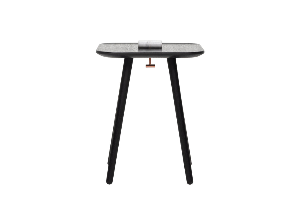 MALIN Beistelltisch-quadratisch von Woak mit Marmorhebel in Schwarz