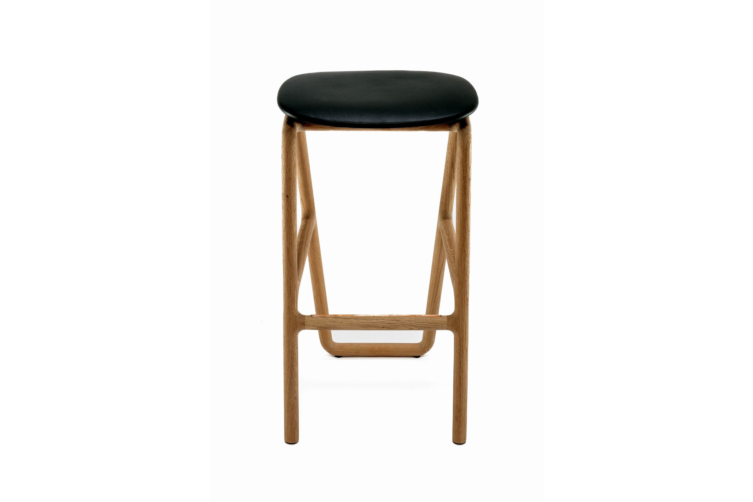 MARSHALL Designer Barhocker aus Massivholz mit Ledersitz – Frontansicht