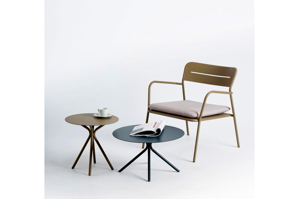 Gartensessel mit Beistelltischen – stilvolle Outdoor Lounge Möbel