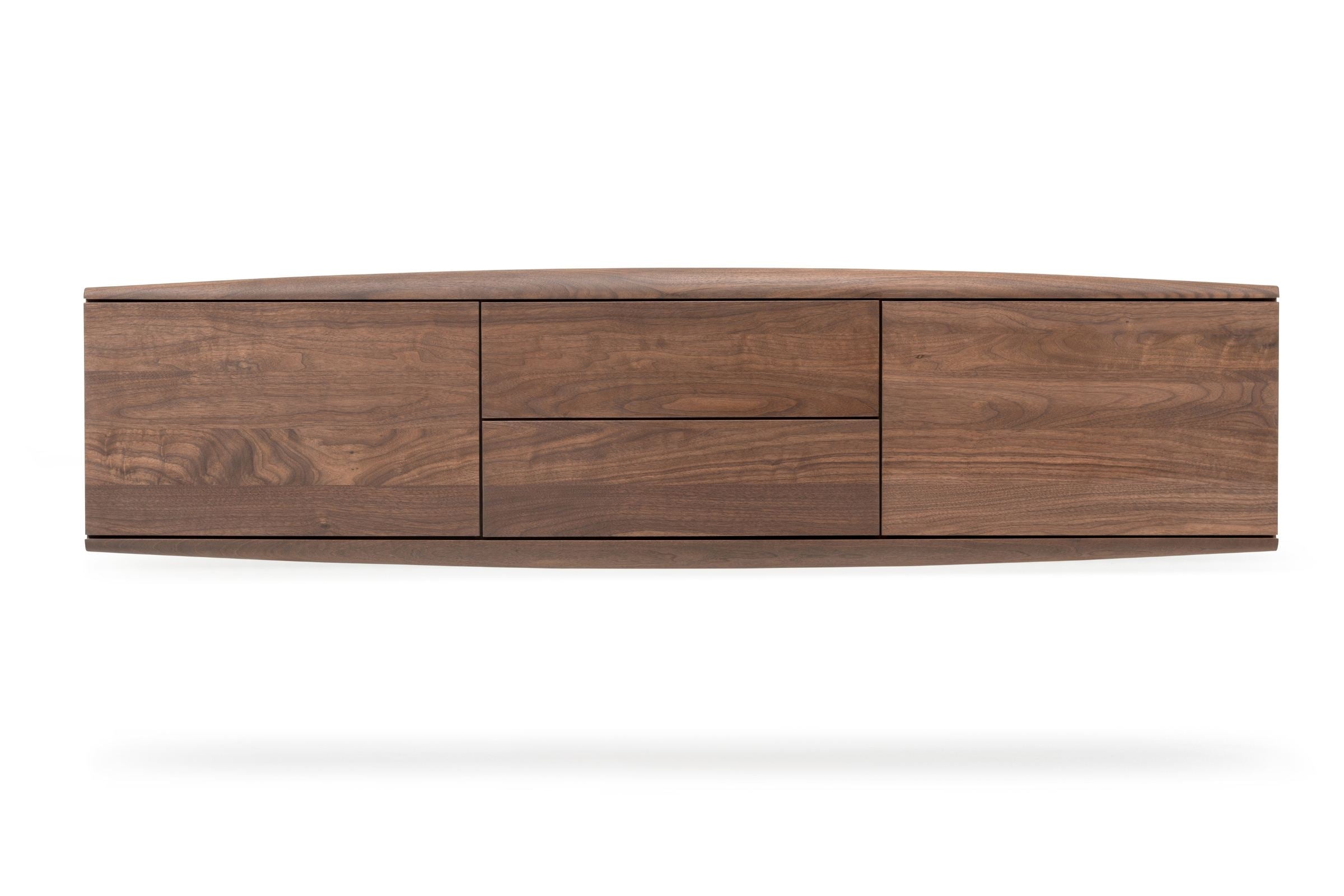 Frontansicht des NINAS Designer Hängesideboards aus Massivholz von Whiteoak