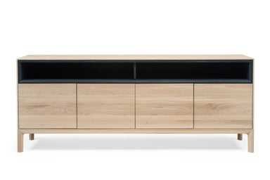 Frontansicht des RABA Designer Sideboards auf Holzbeinen