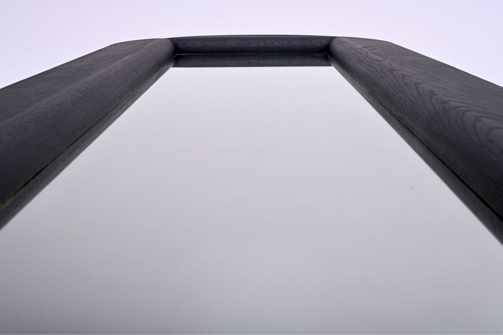 Spiegel von Woak – Detail der Innenkante aus Holz