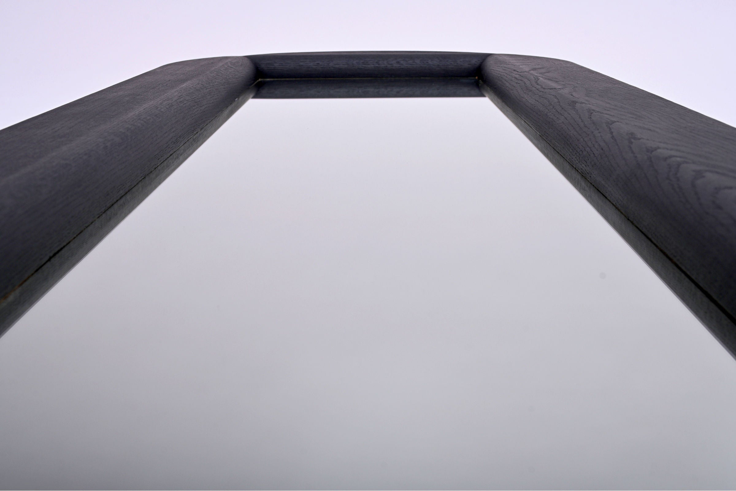 Spiegel von Woak – Detail der Innenkante aus Holz