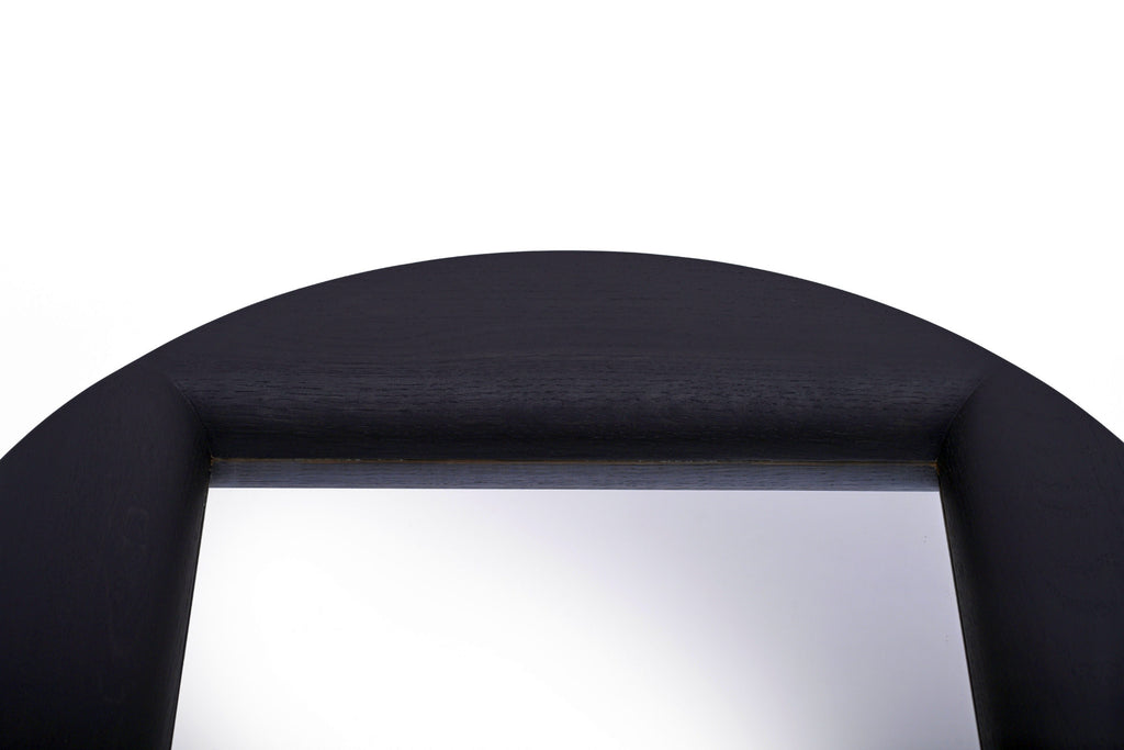 Detailansicht des oberen Bereichs des Spiegels