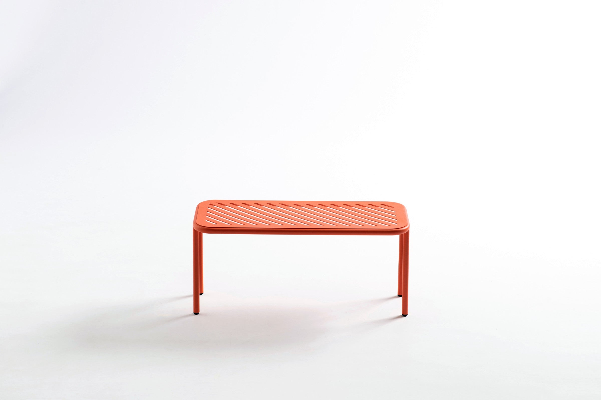 Outdoor-Clubtisch SMAK von Garda, freigestellt