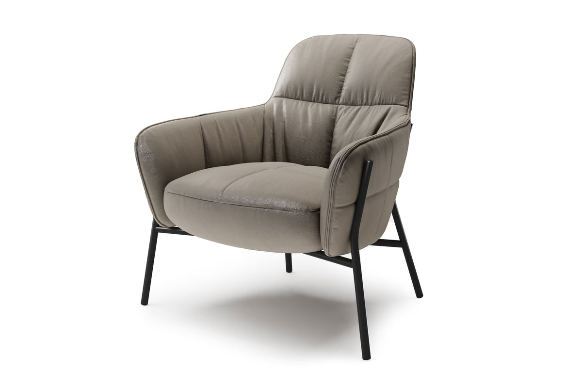 EXTRAFORM mit schwarzem Metallgestell
