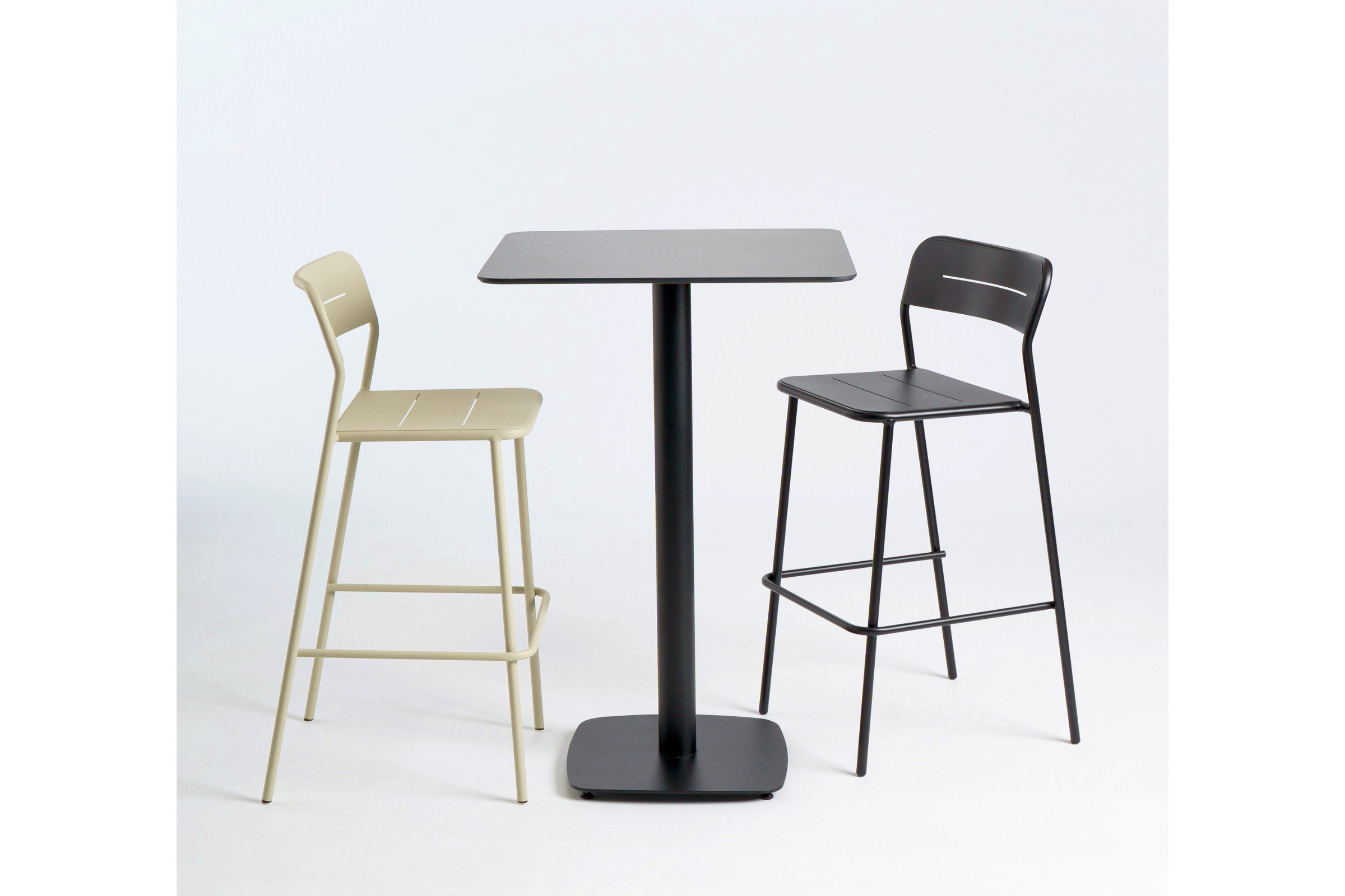 TAOR Gartenbartisch mit Barhockern – moderner Outdoor Stehtisch Gastronomie