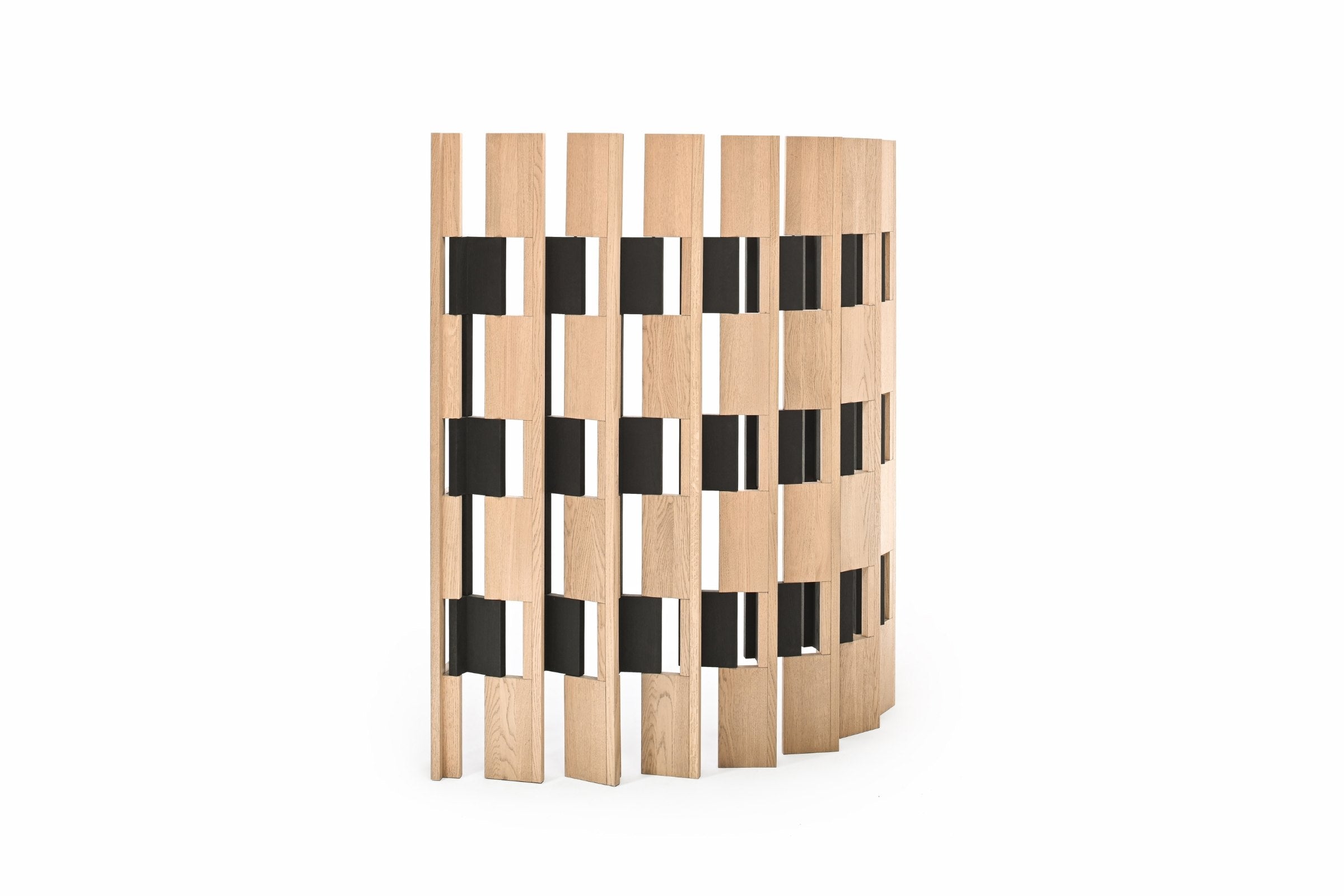 Der WEDGE Designer Paravent in einer modularen Anordnung, ideal als stilvolle Raumtrennung