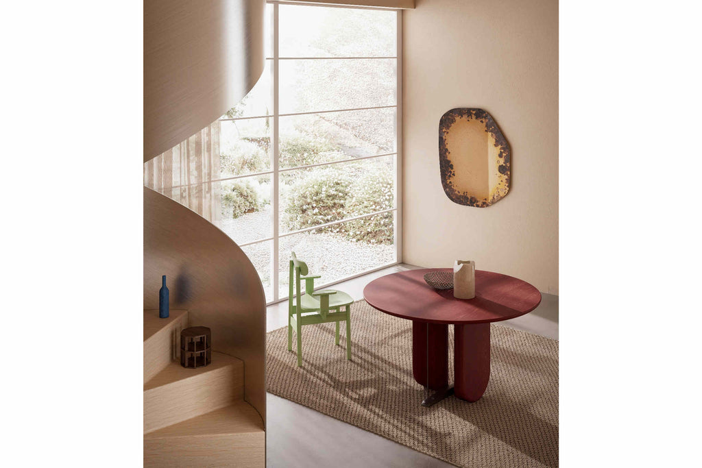 Designer Esstisch rund in einem modernen Ambiente